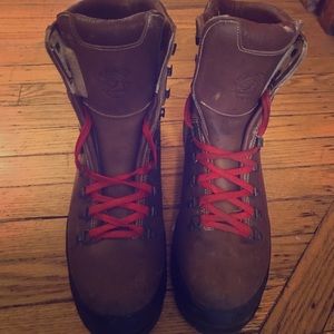 GRONELLI mountain boots